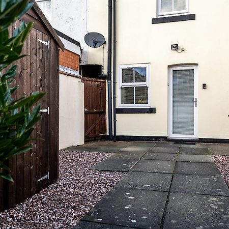 Wrea Cottage, 2 Bedrooms Wifi & Parking Near Ribby Hall Wrea Green Exterior foto