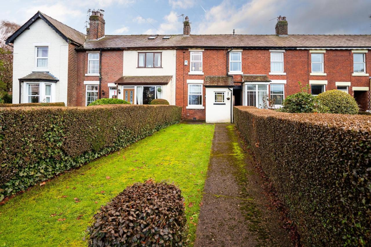 Wrea Cottage, 2 Bedrooms Wifi & Parking Near Ribby Hall Wrea Green Exterior foto